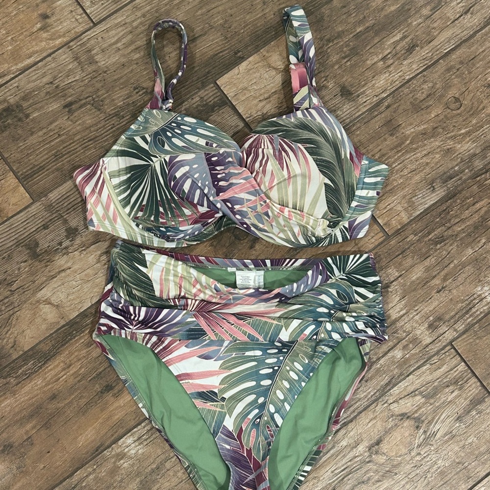 Bleu Rod Beattie Tropical Print Women's Bikini Set